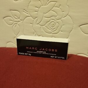 Marc Jacobs Accomplice Concealer & Touch-Up Stick • Tan 49, Brand New Never Open